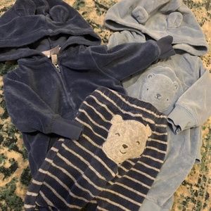 Infant sweatsuits 0-3